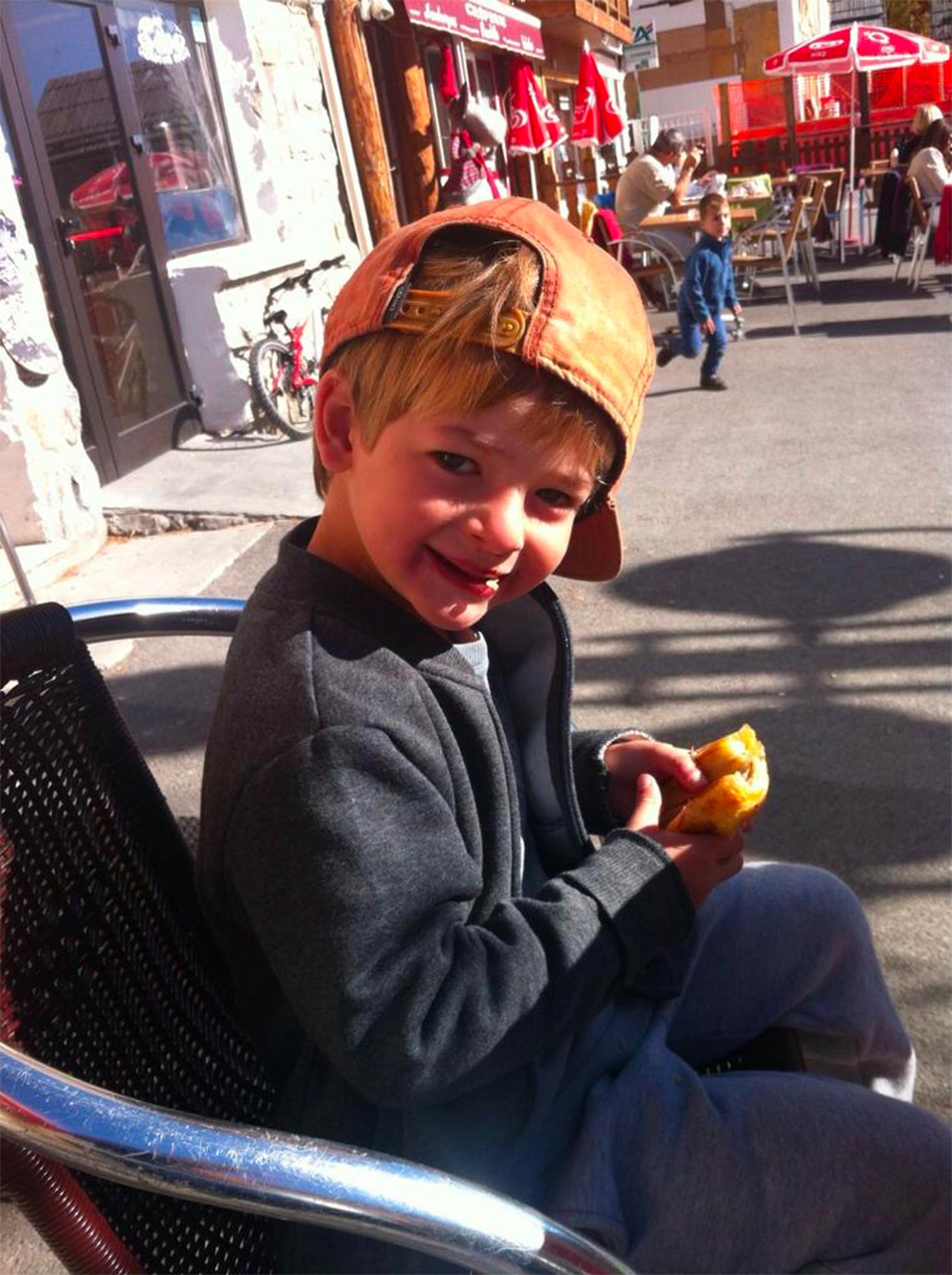 6b6f80b8-2b68-43dc-ba85-fb5319640f63